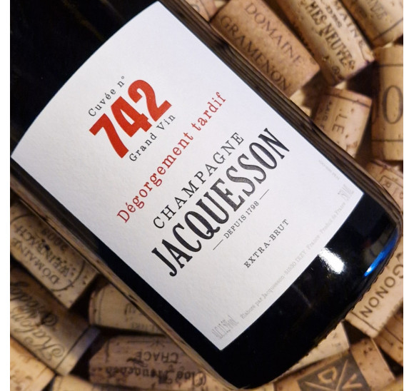 Champagne JACQUESSON Cuvée n° 742 Dégorgement tardif Extra brut